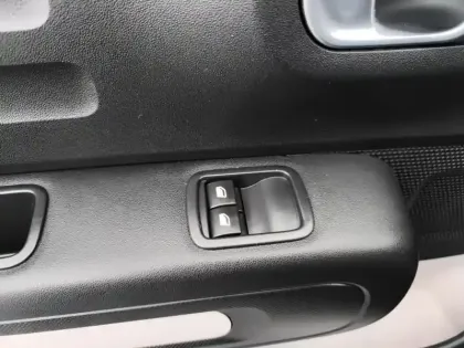 Photo 19 Citroën C3 Gén. III Ph2 YOU! 5