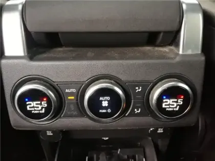 Photo 30 Land rover Discovery MARK I SD4 2.0 240 CH