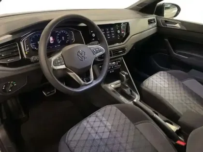 Photo 8 Volkswagen Taigo 1.0 TSI 116 DSG7 R-Line Edition