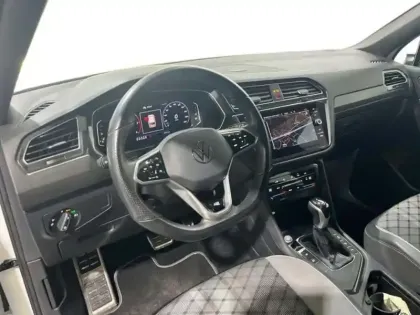 Photo 8 Volkswagen Tiguan 2.0 TDI 150ch DSG7 R-Line