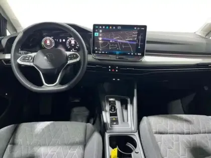 Photo 7 Volkswagen Golf 1.5 eHybrid 204 DSG6 VW Edition