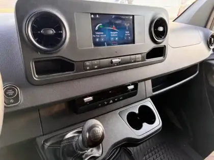 Photo 24 Mercedes Sprinter 317 CDI Fourgon 43 L3H2 14m3 1