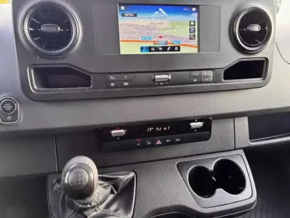 Photo 21 Mercedes Sprinter 317 CDI Fourgon 43 L3H2 14m3 1