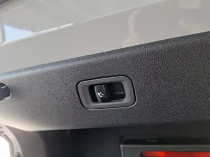 Photo 11 Mercedes CLA  350 4MATIC avec technologi