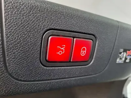 Photo 12 Mercedes CLA  350 4MATIC avec technologi