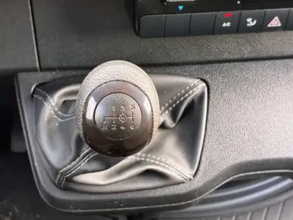 Photo 24 Mercedes Sprinter 317 CDI Fourgon 43 L3H2 14m3 1
