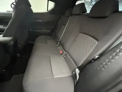 Photo 12 Toyota C-HR 1.8 Hybride 122 Design Ultimate