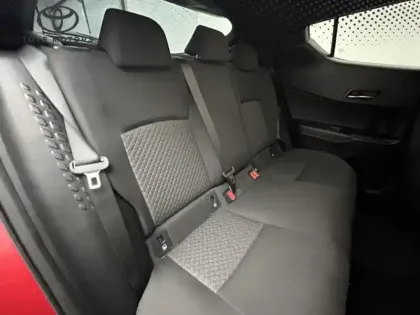 Photo 21 Toyota C-HR 1.8 Hybride 122 Design Ultimate