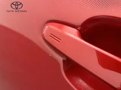 Photo 26 Toyota C-HR 1.8 Hybride 122 Design Ultimate