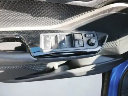 Photo 16 Toyota C-HR 1.8 HYBRIDE 122 DESIGN