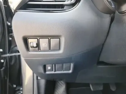 Photo 20 Toyota C-HR 1.8 Hybride 122 Dynamic