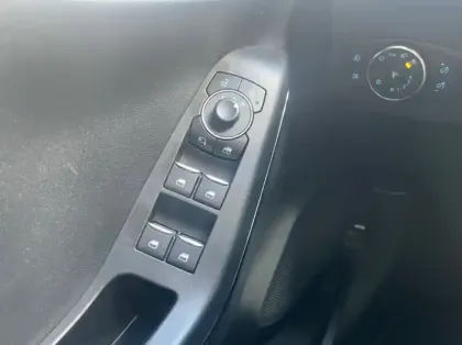 Photo 5 Ford Puma 1.0 EcoBoost 125ch S&S mHEV ST-Line Powershift