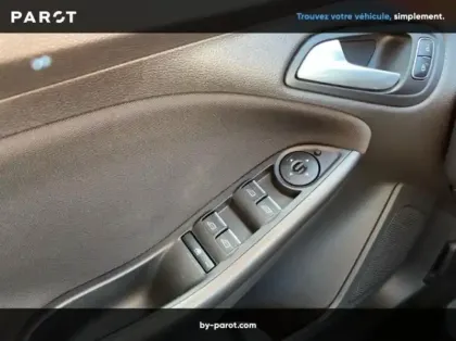Photo 5 Ford Focus 1.0 EcoBoost 125ch Stop&Start Executive