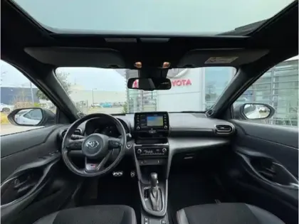 Photo 11 Toyota Yaris Hybride 1.5 HYBRID 116H GR SPORT AUTO MY22