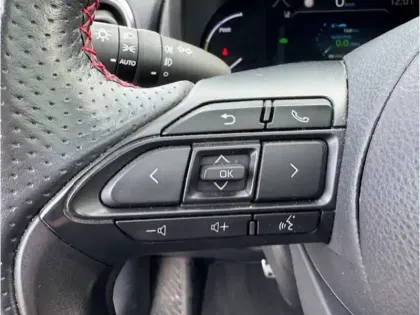 Photo 12 Toyota Yaris Hybride 1.5 HYBRID 116H GR SPORT AUTO MY22