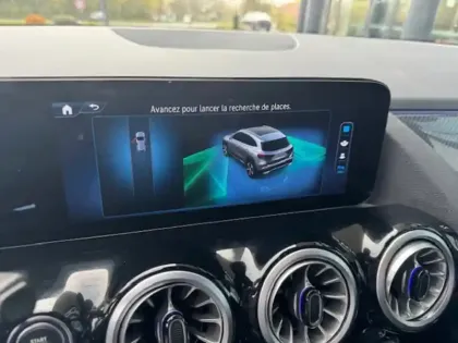 Photo 10 Mercedes GLA 200 d AMG Line