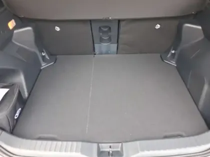 Photo 9 Toyota Yaris Hybride 1.5 HYBRID 130H DESIGN AUTO 2WD