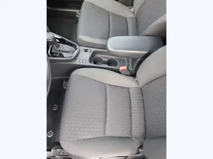 Photo 16 Toyota Yaris Hybride 1.5 HYBRID 130H DESIGN AUTO 2WD