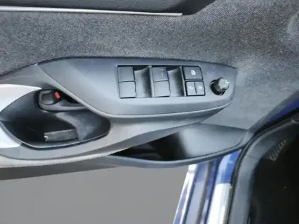 Photo 20 Toyota Yaris Hybride 1.5 HYBRID 116H DESIGN