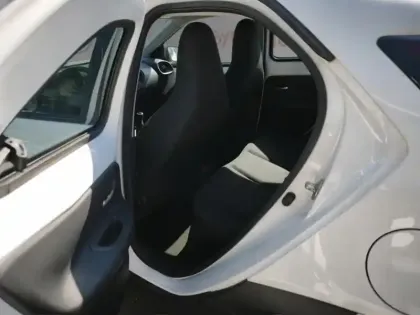 Photo 7 Toyota Aygo 1.0 VVT-i 72 Dynamic