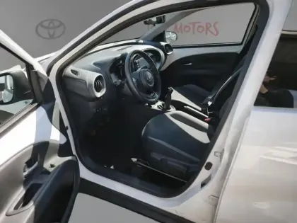 Photo 8 Toyota Aygo 1.0 VVT-i 72 Dynamic