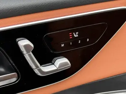 Photo 15 Mercedes Classe GLC Gén. II (X254) Ph1 Avantgarde Line 5