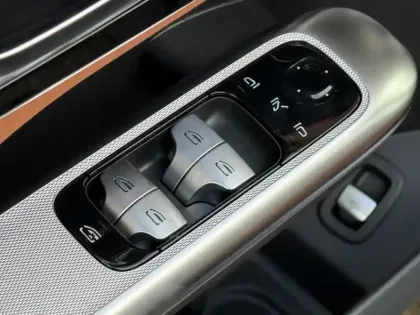 Photo 28 Mercedes Classe GLC Gén. II (X254) Ph1 Avantgarde Line 5