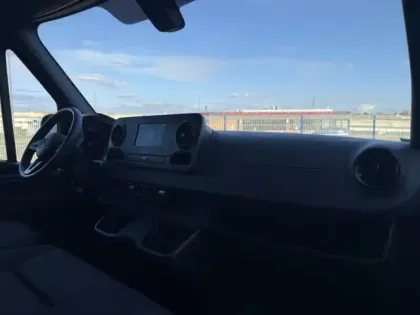 Photo 11 Mercedes Sprinter 215 CDI Fourgon Toit sureleve Standard