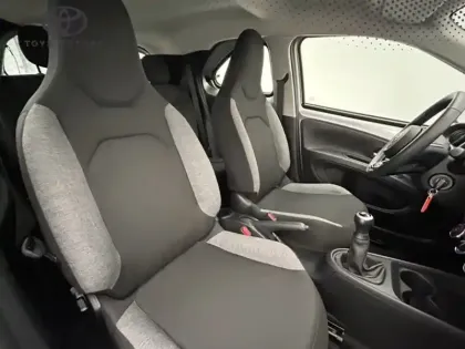 Photo 17 Toyota Aygo 1.0 VVT-i 72 Dynamic