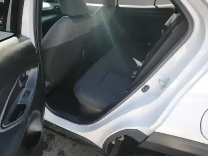 Photo 6 Toyota Yaris Hybride 130h 2WD DesignPackCargo MC24