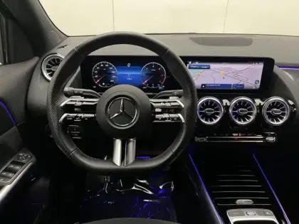 Photo 16 Mercedes GLA 200 d AMG Line