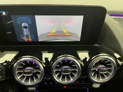 Photo 15 Mercedes GLA 200 d AMG Line