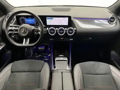 Photo 10 Mercedes GLA 200 d AMG Line