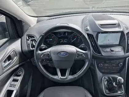 Photo 6 Ford Kuga 2.0 TDCi 150ch Stop&Start Titanium 4x2