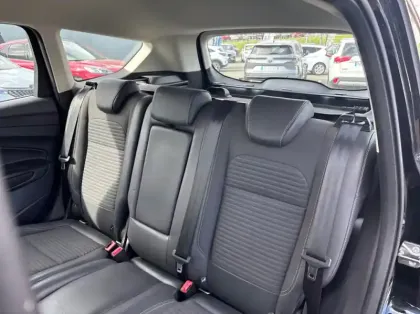 Photo 8 Ford Kuga 2.0 TDCi 150ch Stop&Start Titanium 4x2