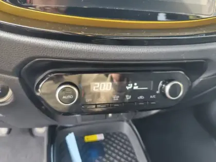 Photo 7 Toyota Aygo Gén. I Ph1 Collection 5