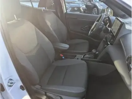 Photo 15 Toyota Yaris Hybride 130H 2WD DESIGNPACKCARGO MY25 C