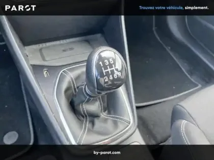 Photo 7 Ford Fiesta Gén. V Ph2 Titanium Business 5