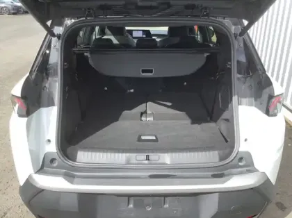 Photo 9 Peugeot 5008 Nouveau Hybrid 145 ch e-DCS6 GT