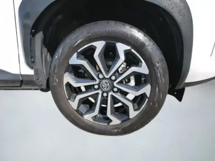 Photo 21 Toyota Yaris Hybride 130h 2WD DesignPackCargo MC24