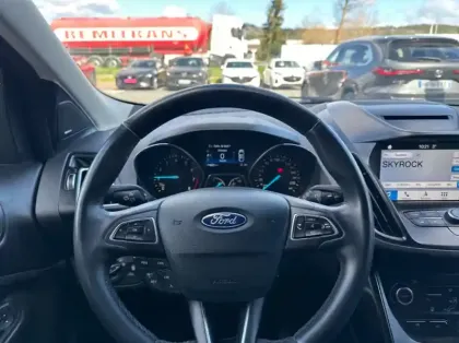 Photo 6 Ford Kuga 1.5 Flexifuel-E85 150ch Stop&Start Titanium 170g 4x2 Euro6.2