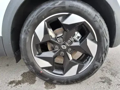 Photo 8 Renault Captur Nouveau E-Tech full hybrid 160 ch Techno