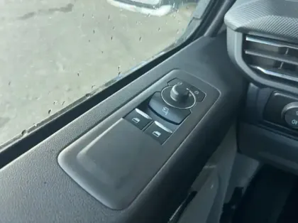 Photo 5 Ford Custom Gén. II Ph1 Limited 1