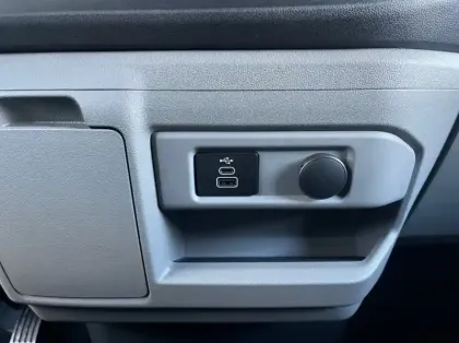 Photo 20 Ford Custom Gén. II Ph1 Limited 1