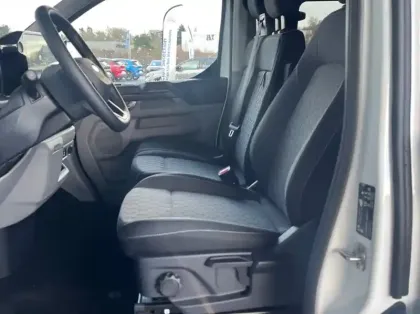 Photo 9 Ford Custom Gén. II Ph1 Limited 1