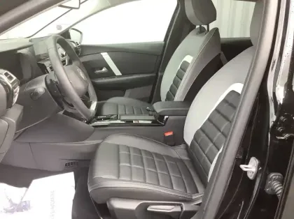 Photo 10 Citroën C4 Hybride 145 e-DCS6 Max - 5P