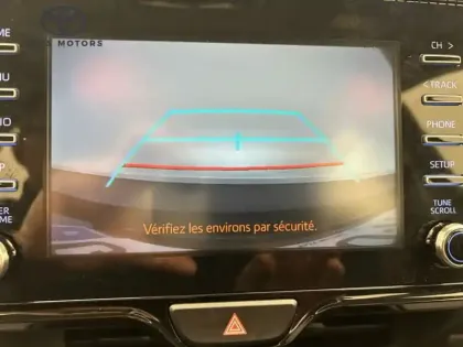 Photo 19 Toyota Yaris Hybride 116h Dynamic