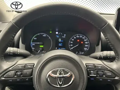Photo 8 Toyota Yaris Hybride 116h Dynamic
