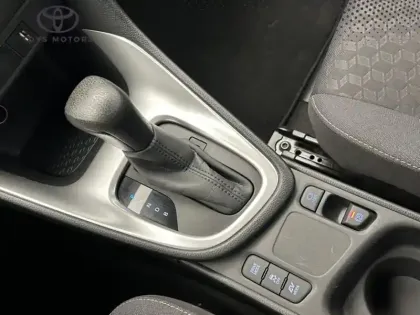 Photo 9 Toyota Yaris Hybride 116h Dynamic