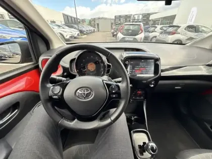 Photo 10 Toyota Aygo 1.0 VVT-i x-clusiv zen